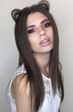 Chloe Kiss escorte avec Maskescortagency